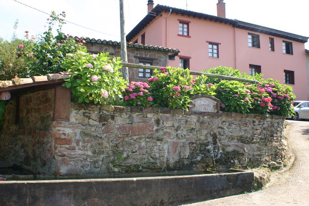 Fonte San Pedrín Casa de hóspedes Cajide Exterior foto